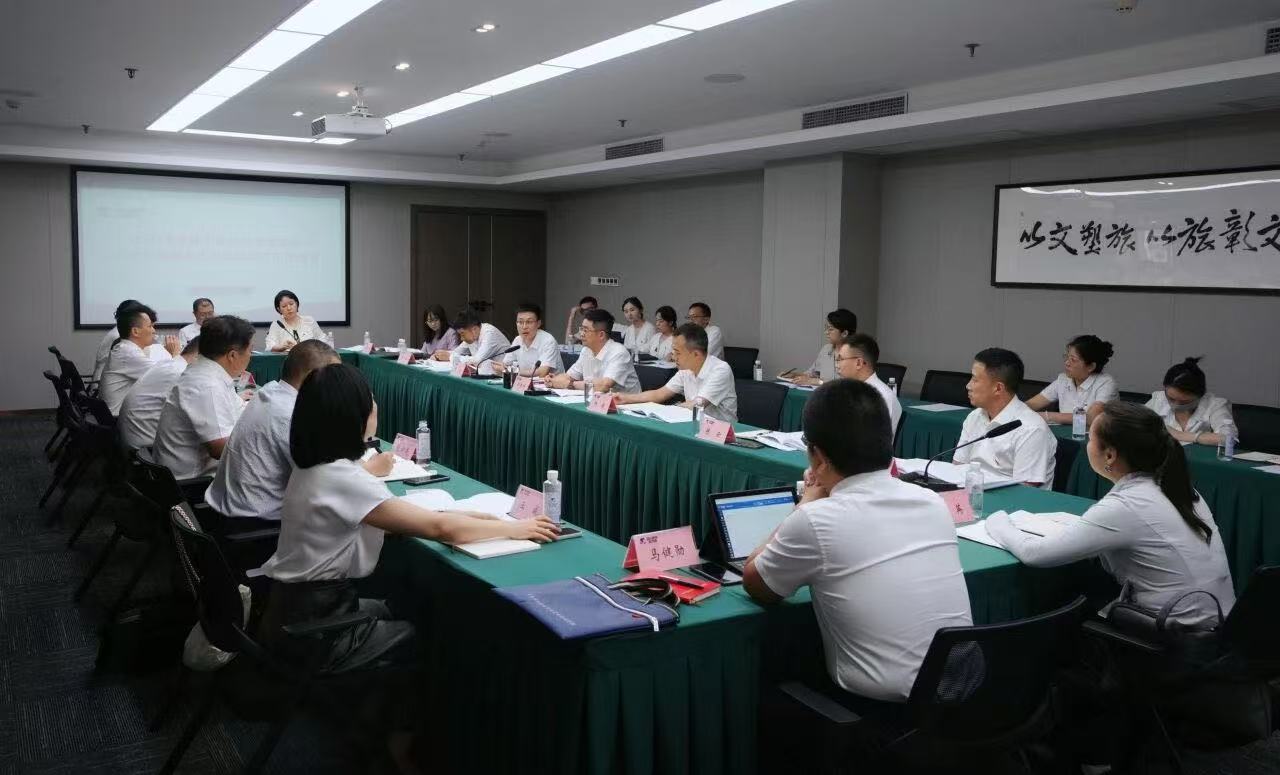 省bti体育集团2025年党建工作推动会暨加强混合所有造企业党的建设工作座谈会召开